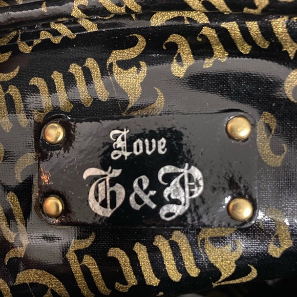 Juicy Couture Cosmetic Bag - Picture 6 of 6